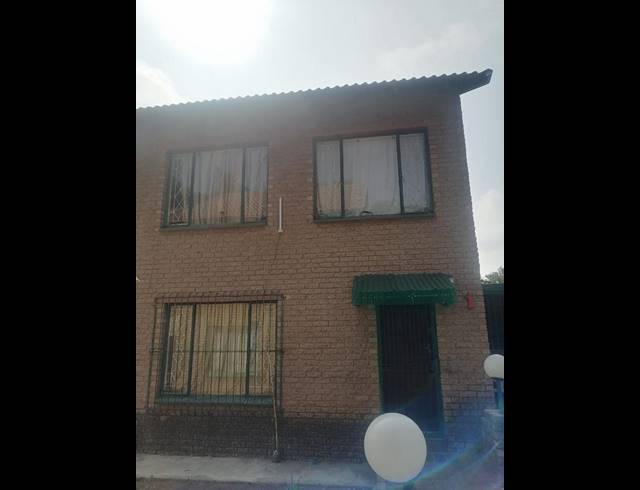 3 BEDROOM DUPLEX FOR SALE IN TURFFONTEIN